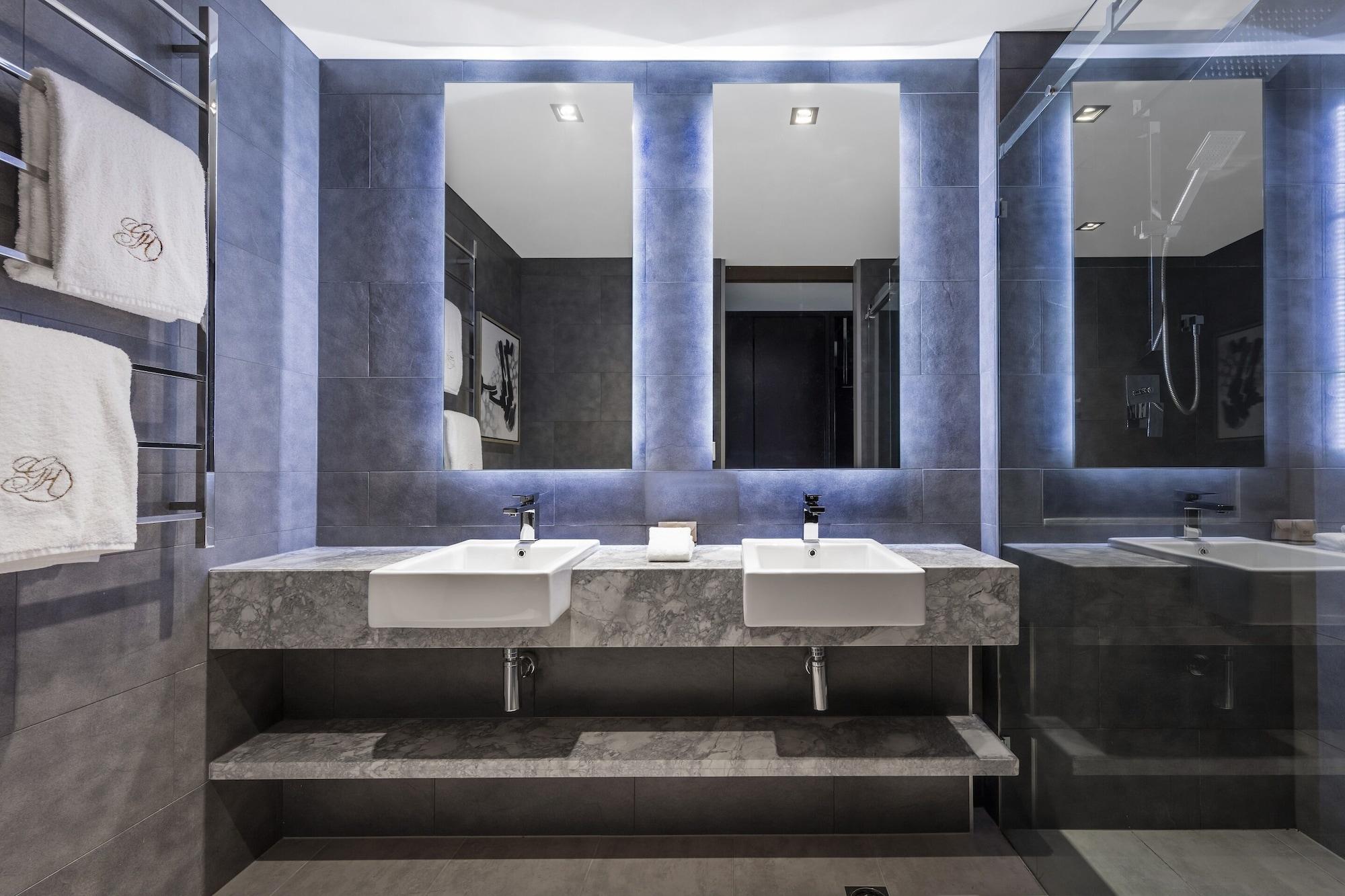 The Beetson Hotel Брисбен Экстерьер фото Bathroom
