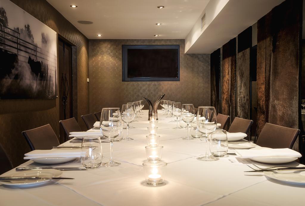 The Beetson Hotel Брисбен Экстерьер фото The private dining room at the restaurant