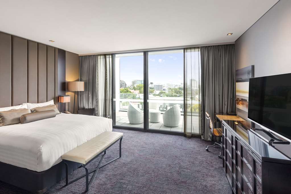 The Beetson Hotel Брисбен Номер фото A guest room at the Westin